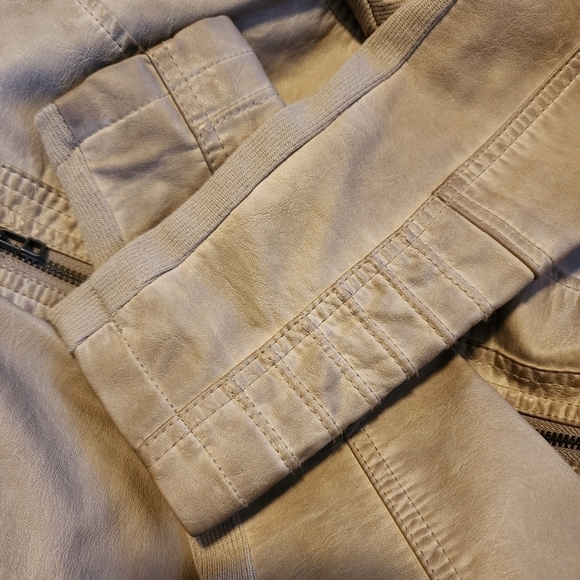 Maurice's Moto Style Tan Faux Leather Jacket Women's Small S Fall Zip Pockets - Picture 4 of 11